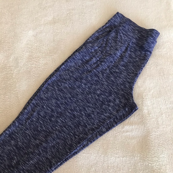 Soft Comfortable Lounge Pants - Size M - Picture 4 of 10